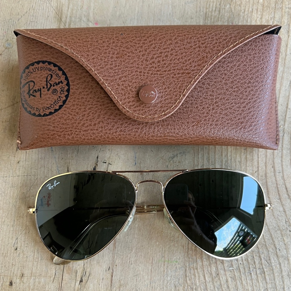 Classic Ray-Ban Aviators Polished Gold